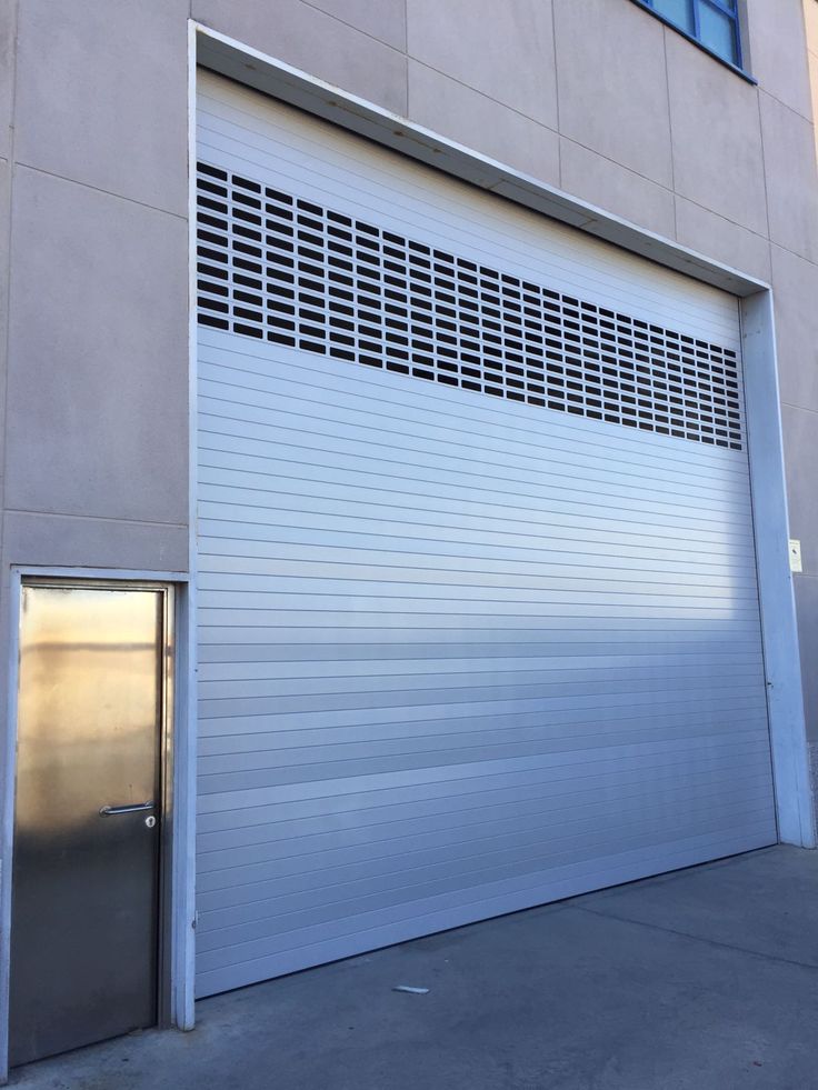 Automatic aluminum garage doors
